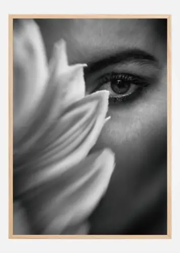 A Womans Look Poster (21x29.7 cm (A4)) Ofertă exclusivă