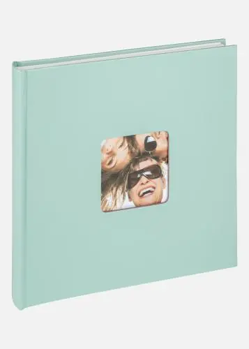Disponibil imediat Fun Album Verde - 22,5x24 cm (40 Albe Pagini / 20 foi)