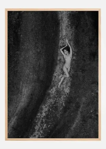 BW FEMALE Poster (21x29.7 cm (A4)) Chilipir
