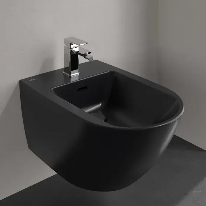 Bideu suspendat, cu CeramicPlus, negru mat (Matt Black), Villeroy & Boch Antao 541100R7 Ofertă de sezon