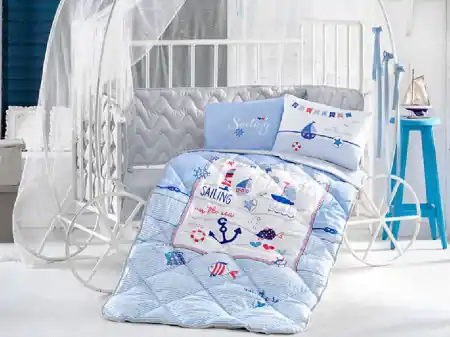 Set Complet Lenjerie Patut Bebe Sailing Fish (Bumbac 100%) Premium