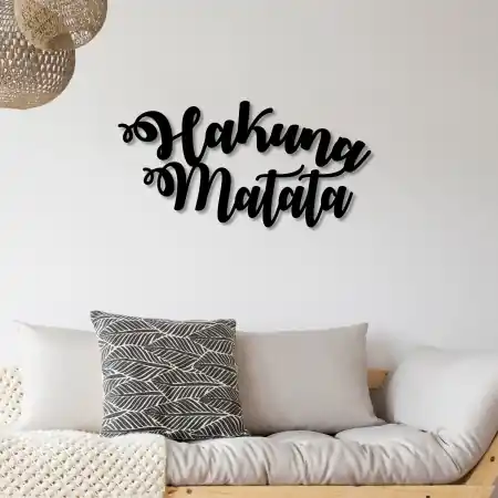 Accesoriu decorativ de perete metalic Hakuna Matata Negru 70x35 cm Disponibil imediat