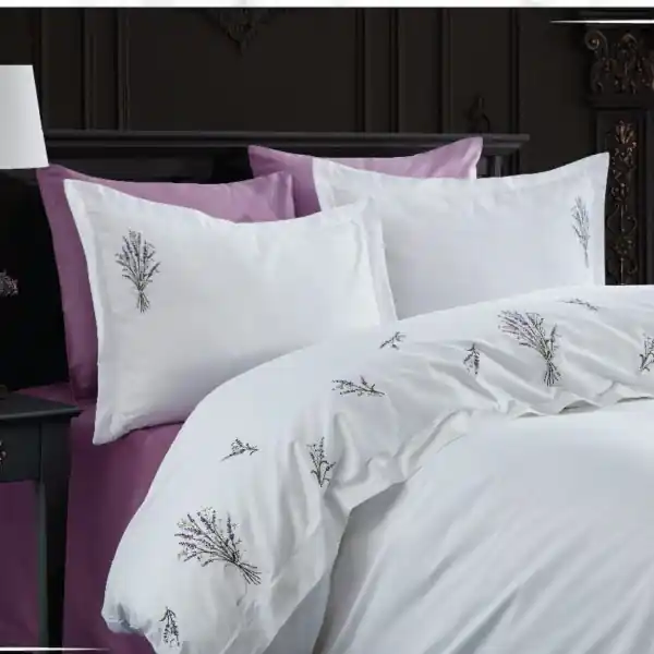 Dantela Vita, Lenjerie de pat 2 persoane, cu broderie, bumbac satinat, 6 piese, alb / mov, Lavender Ultima șansă