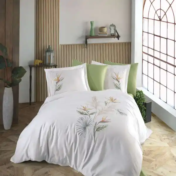 Lenjerie de pat cu broderie, bumbac 100%, pat 2 persoane, 6 piese, alb / verde, Starlice Preț mic