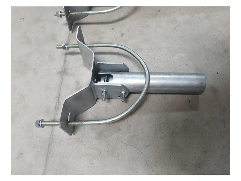 Braț pe catarg, unghi reglabil, 300 mm + articulație. material, diametru 60mm, zincat [SLBN-300,60] Cel mai bun preț