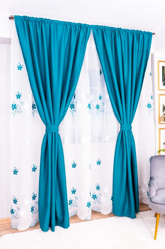 Ieftin Set Hermina - Perdea Flora din In Turcoaz PERD070D_300X245_D1_02_ATL si Draperii Blackout Turcoaz Elegant BOTD001_100x245_C1_01_ATL cu Rejansa Set_ATL