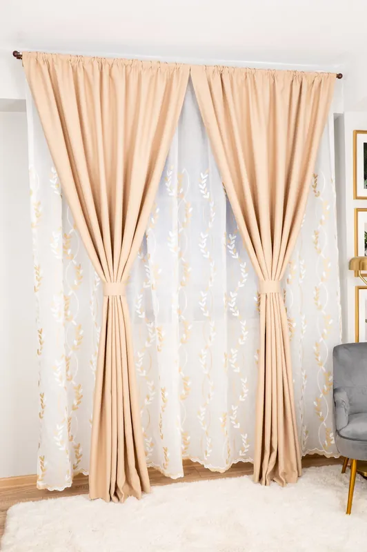 Set Niculina - Perdea din In Nio Auriu si Draperie Blackout Coffee Ofertă exclusivă