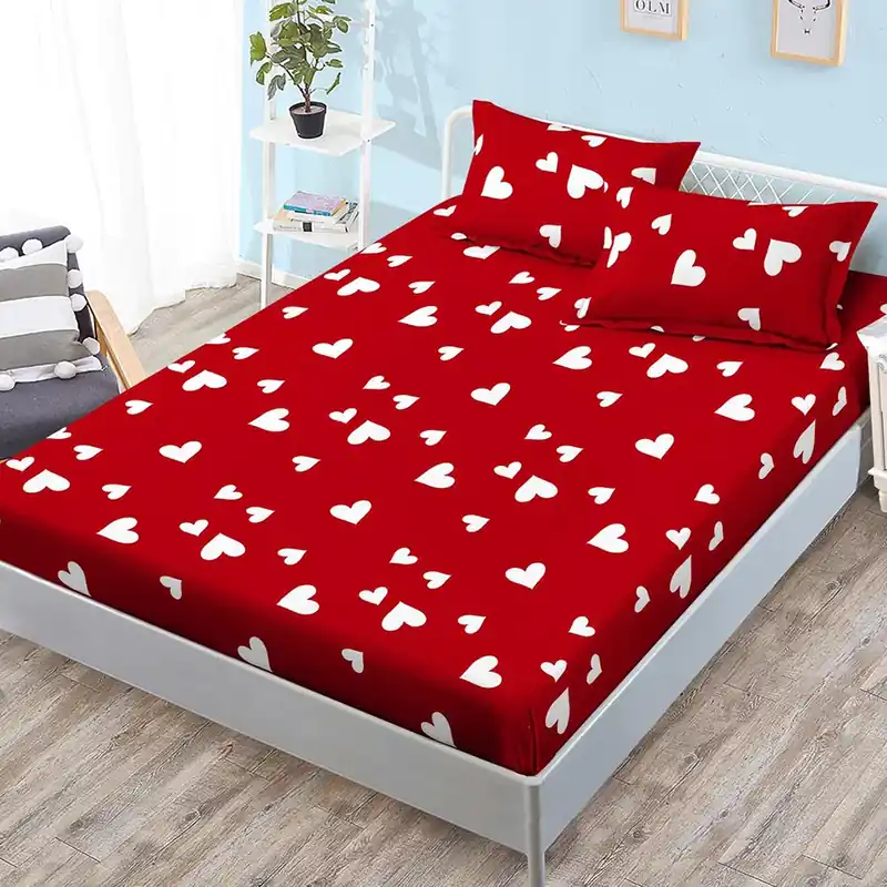 Reducere de preț Cearceaf din Finet cu Elastic - 160/180x200 + 2 Fete Perna - Rosu cu Inimioare Albe - CEFN_K028C